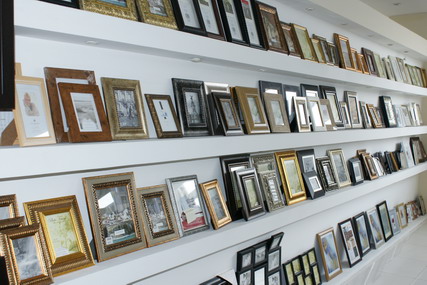 Showroom-Frame